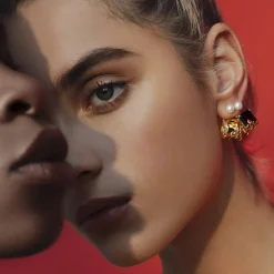 Des Boucles D'Oreilles<Anissa Kermiche Boucle D'Oreille Manipulee