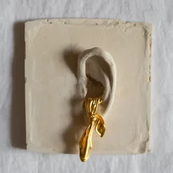 Des Boucles D'Oreilles<Anissa Kermiche Boucles D'Oreilles En Tissu Dore (Or)